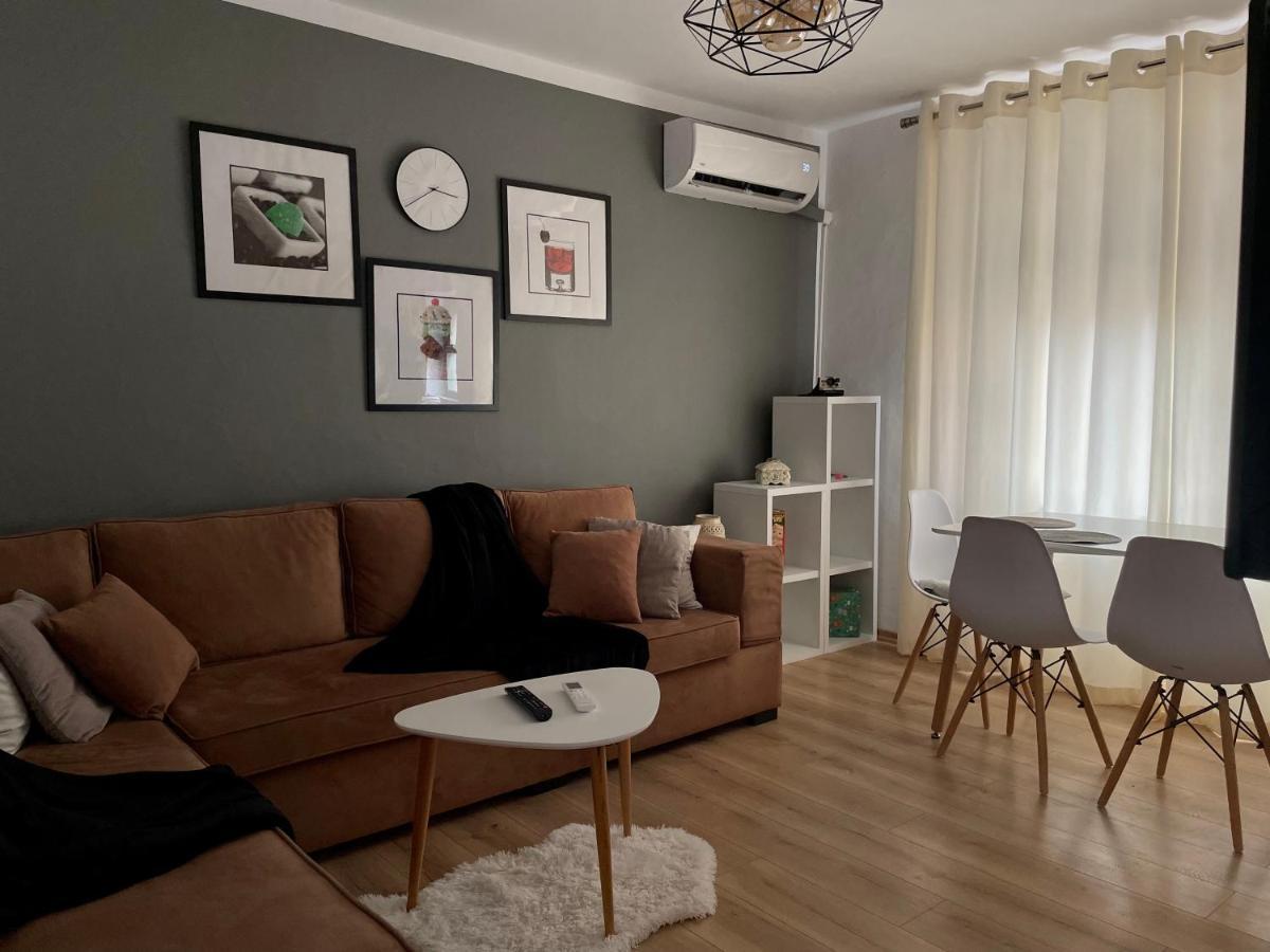 Luel Central Apartament Tiran Dış mekan fotoğraf